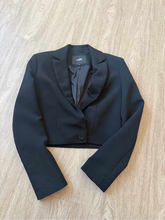 Maje Jackets & Blazers - Maje Black Cropped Suit Single-Button Blazer size 36